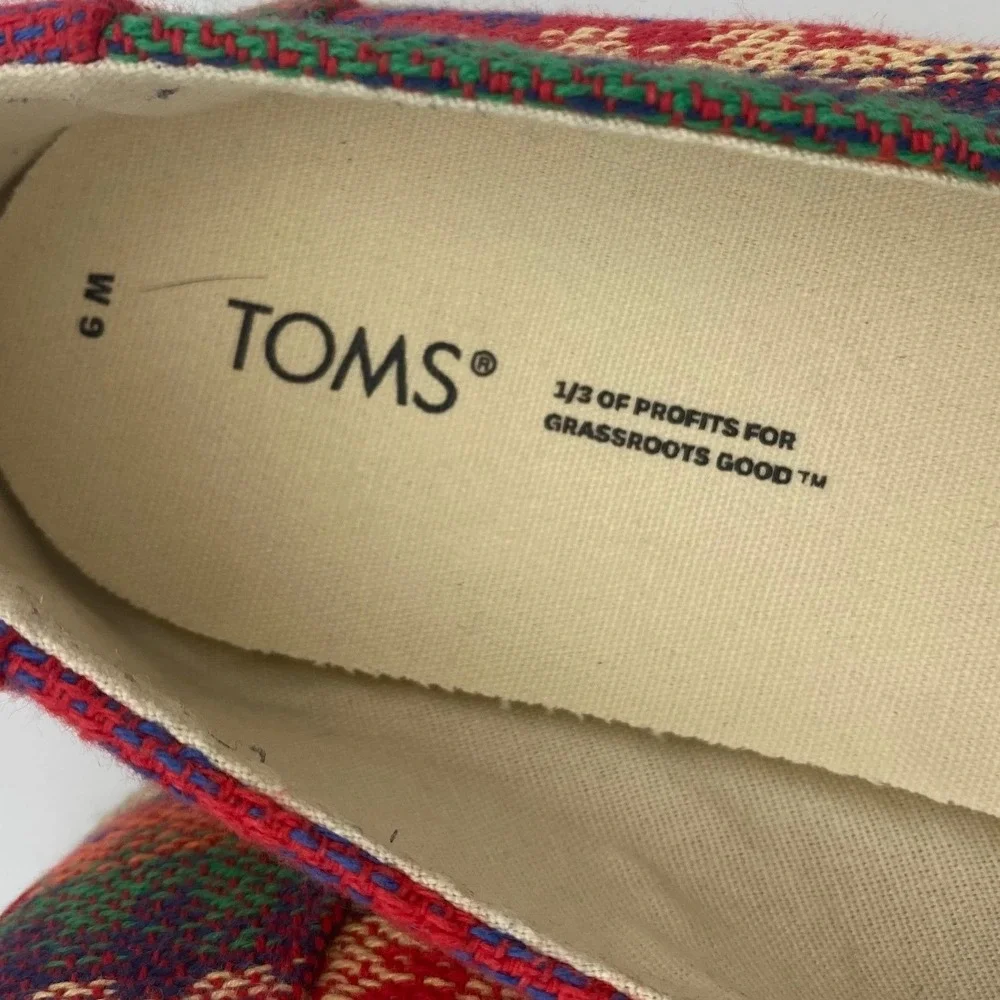 TOMS Womens Classic Slip On Espadrille Shoes Size 6M Red‎ Multi Color Pattern